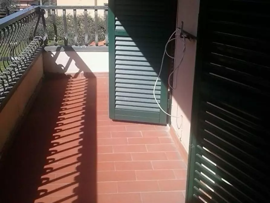 Immagine 9 di Villetta a schiera in vendita  a Massa