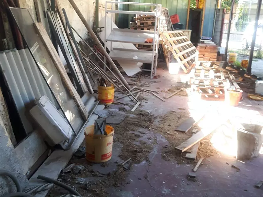 Immagine 2 di Casa colonica in vendita  a Vicopisano