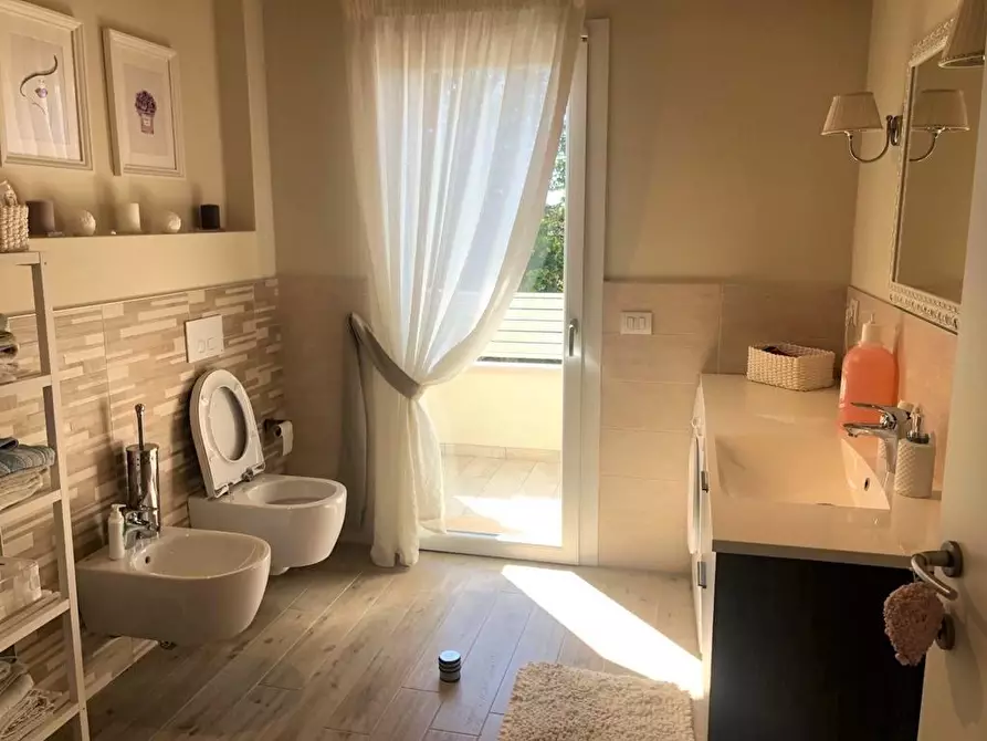 Immagine 23 di Appartamento in vendita  a Montignoso