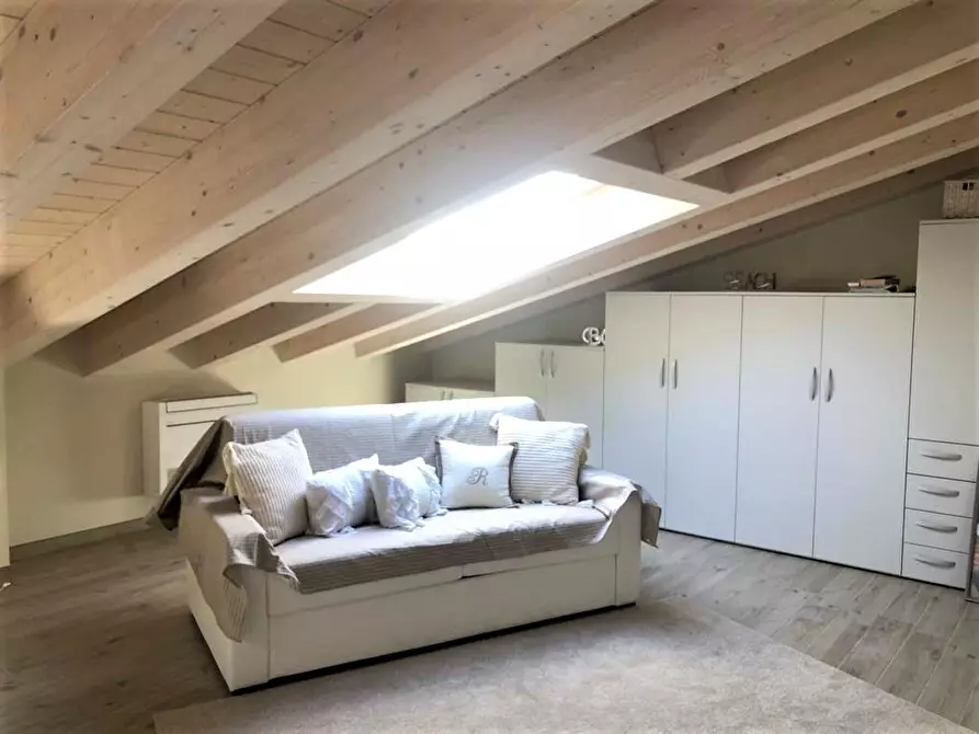 Immagine 21 di Appartamento in vendita  a Montignoso