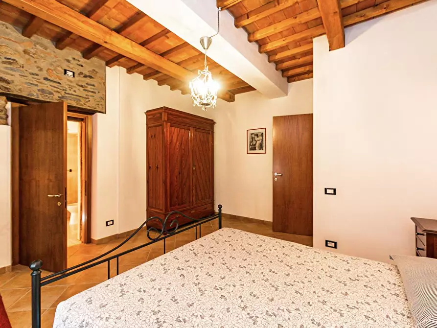 Immagine 83 di Rustico / casale in vendita  a Buti