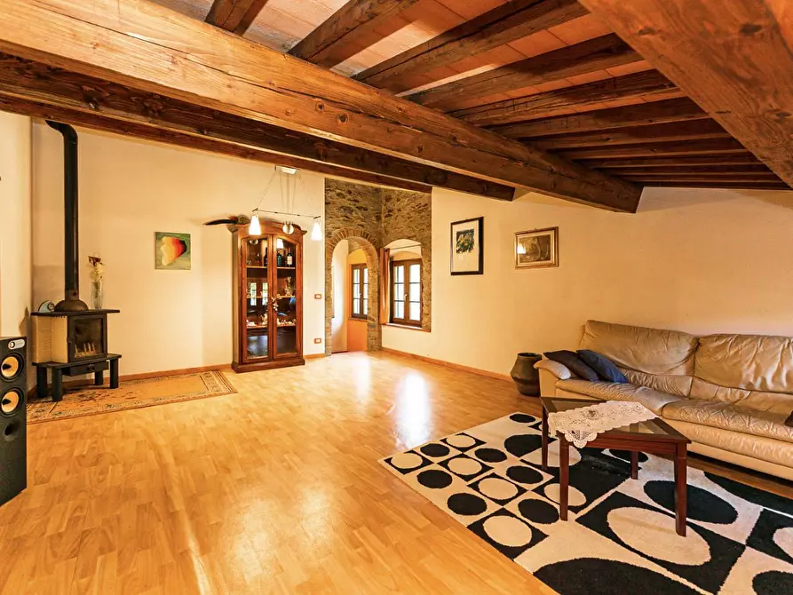 Immagine 55 di Rustico / casale in vendita  a Buti