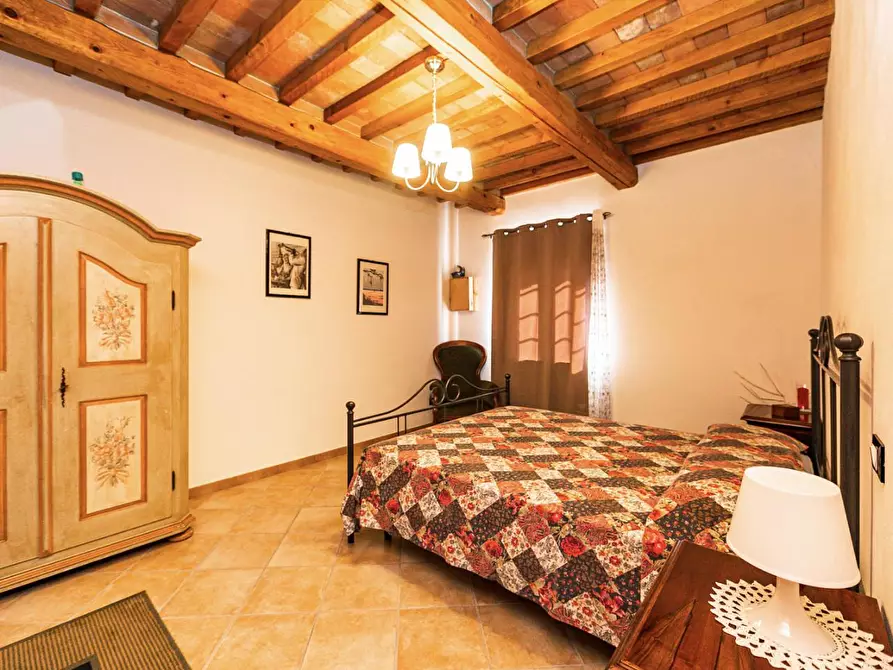 Immagine 77 di Rustico / casale in vendita  a Buti