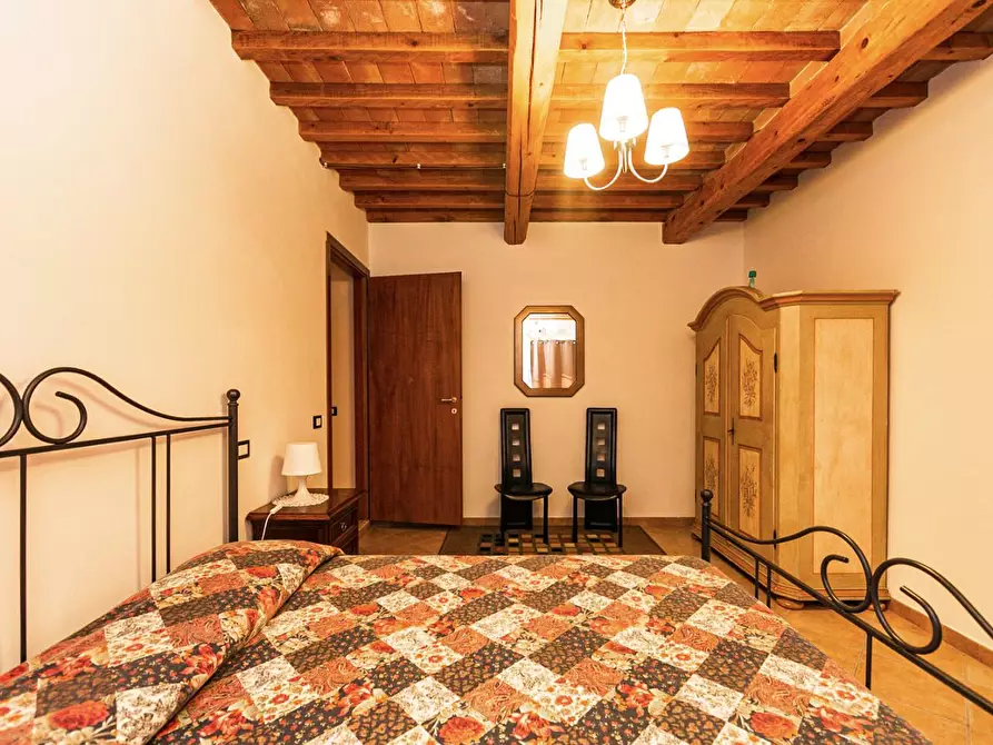 Immagine 80 di Rustico / casale in vendita  a Buti