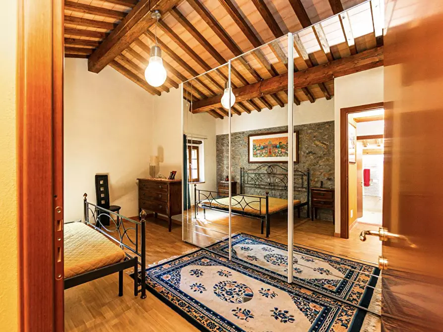 Immagine 36 di Rustico / casale in vendita  a Buti