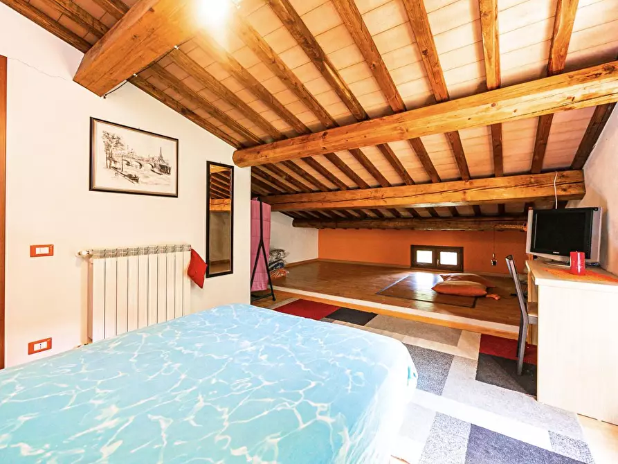 Immagine 43 di Rustico / casale in vendita  a Buti