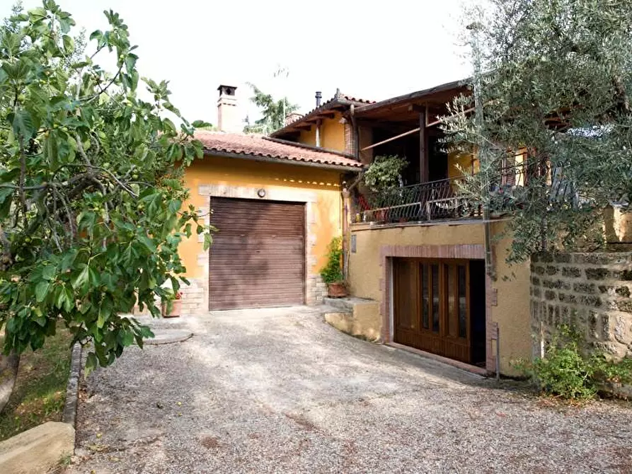 Immagine 3 di Villa in vendita  a Castelnuovo Berardenga