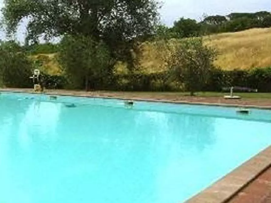 Immagine 12 di Villa in vendita  a Castelnuovo Berardenga