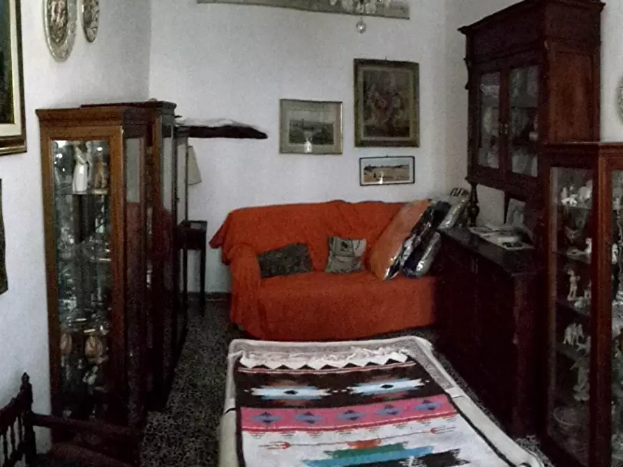 Immagine 1 di Casa bifamiliare in vendita  a Ortonovo