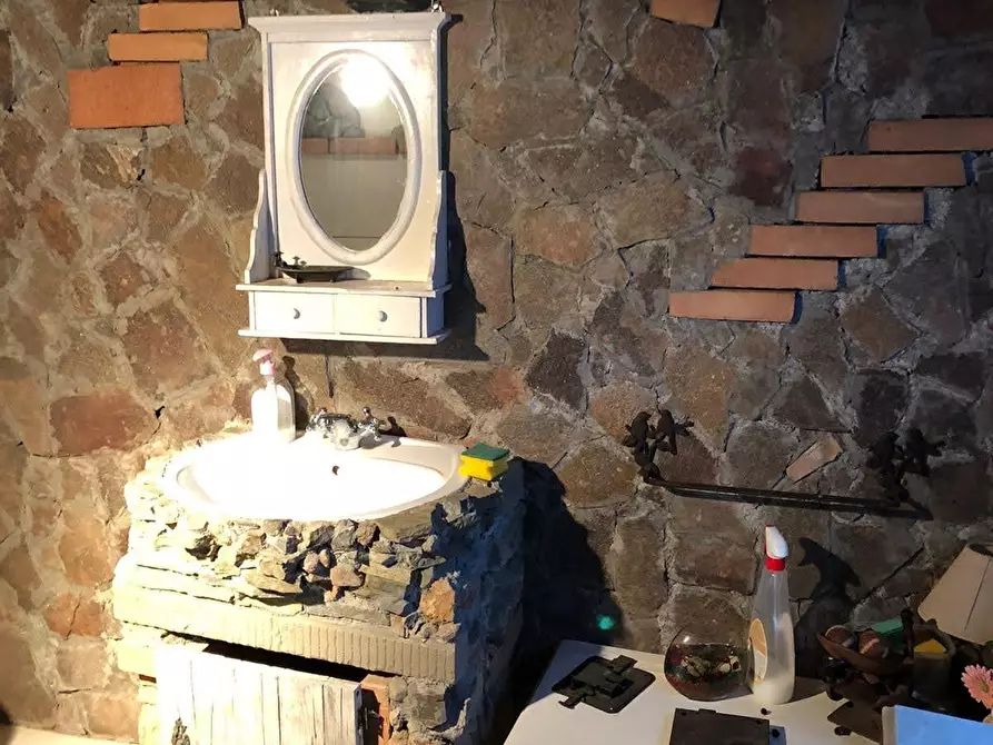 Immagine 32 di Villa in vendita  a Sarzana