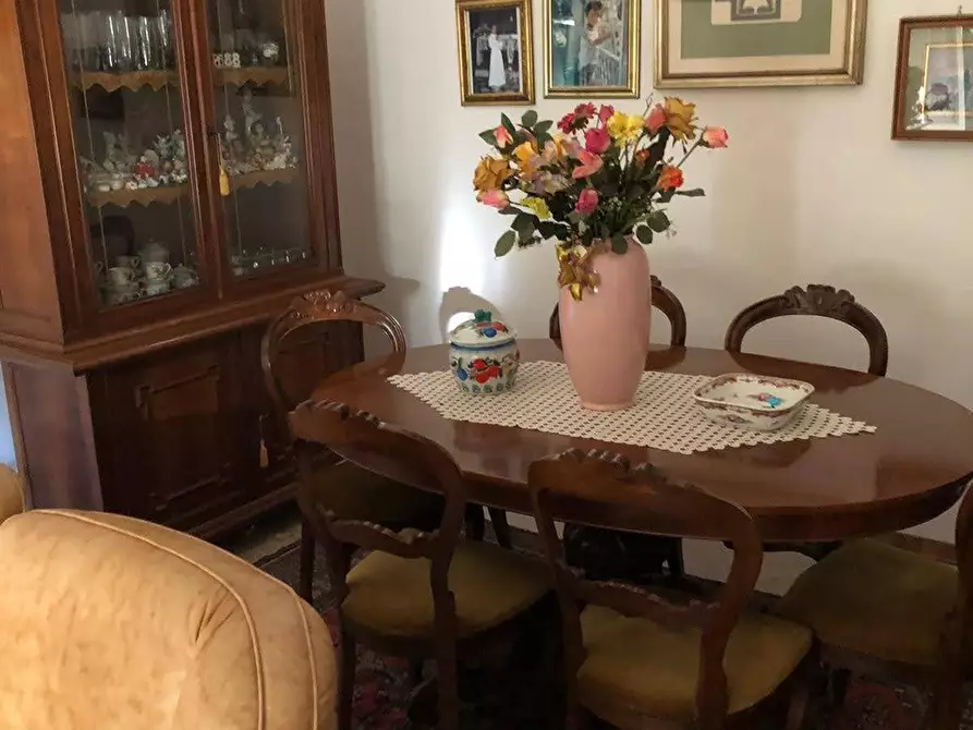 Immagine 22 di Villa in vendita  a Sarzana