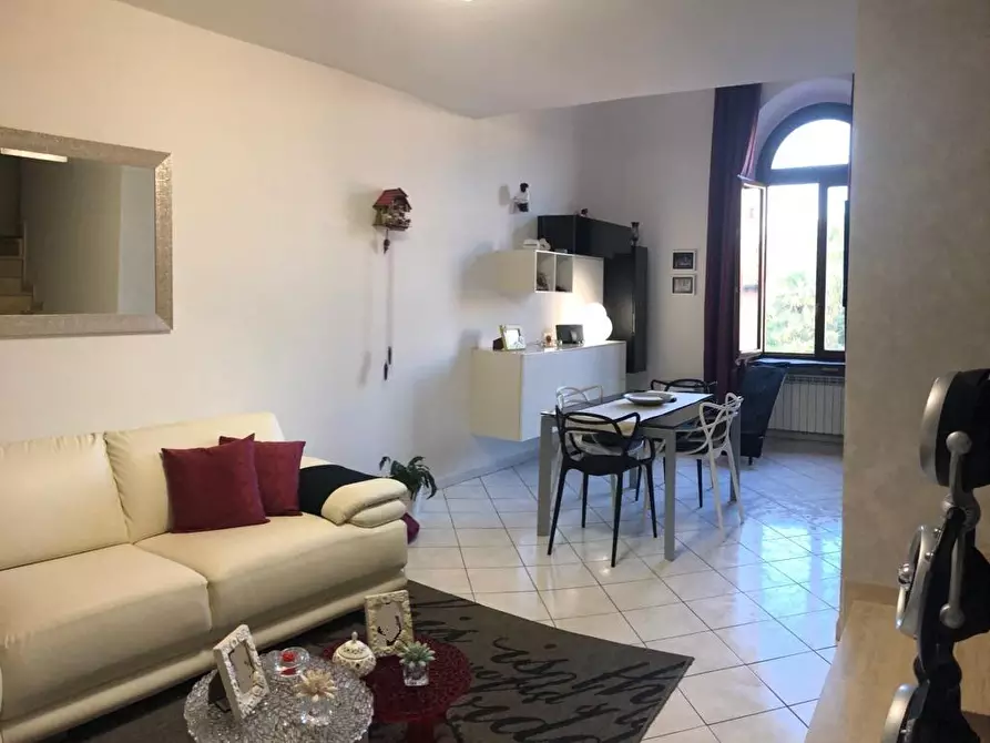 Immagine 5 di Appartamento in vendita  a Cascina