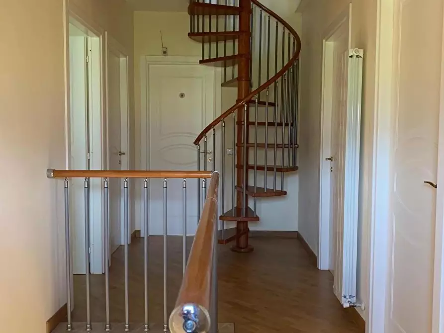 Immagine 8 di Casa bifamiliare in vendita  a San Giuliano Terme