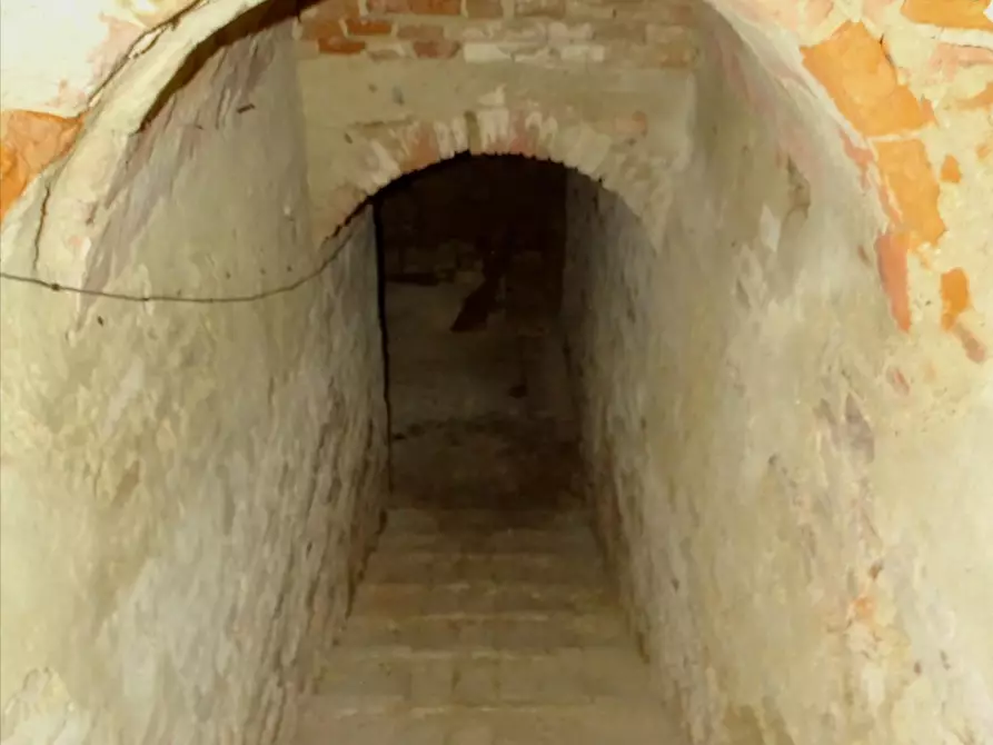 Immagine 10 di Villa in vendita  a San Miniato