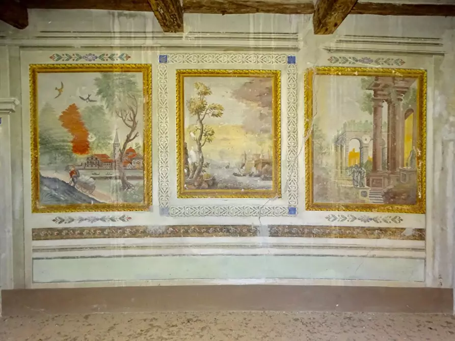 Immagine 14 di Villa in vendita  a San Miniato