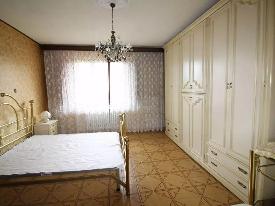 Immagine 3 di Villa in vendita  a Buti