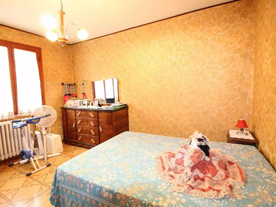 Immagine 18 di Villa in vendita  a Buti