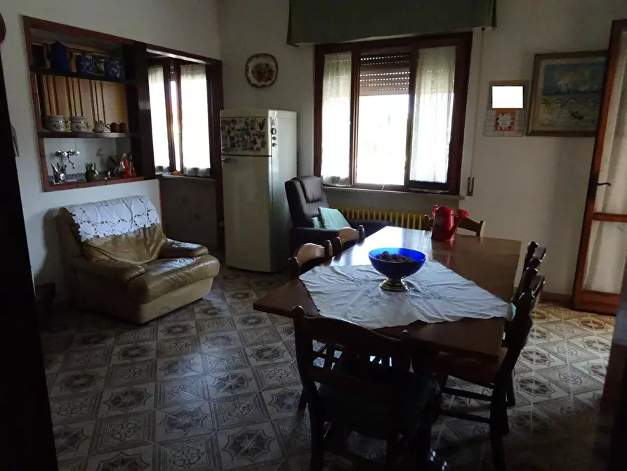 Immagine 10 di Villa in vendita  a Buti