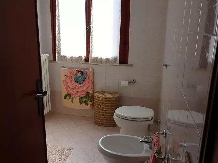 Immagine 4 di Villa in vendita  a Buti