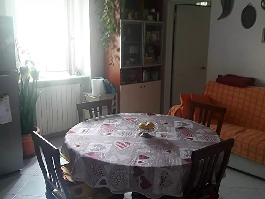 Immagine 5 di Appartamento in vendita  a Carrara