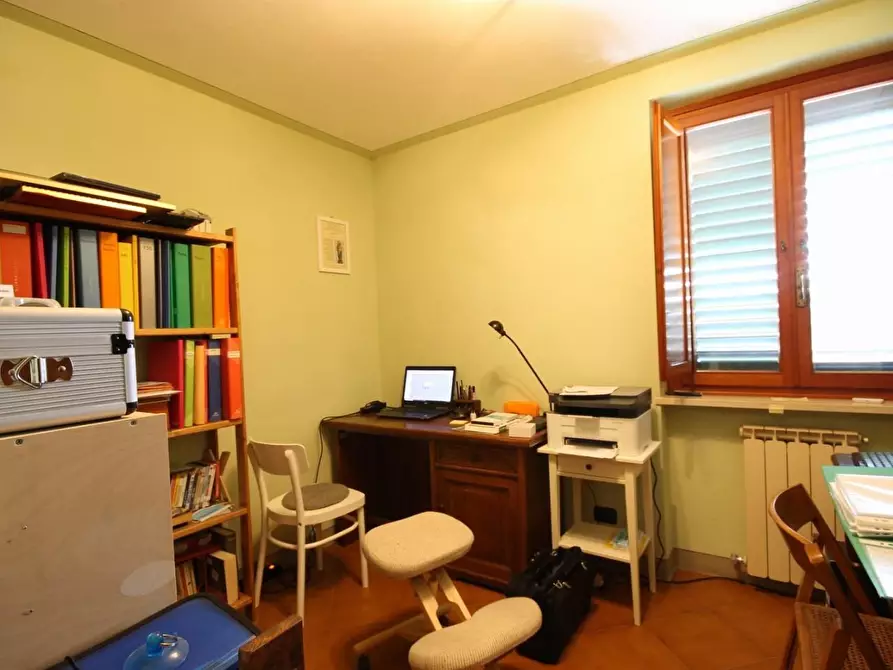 Immagine 17 di Villa in vendita  a Lucca