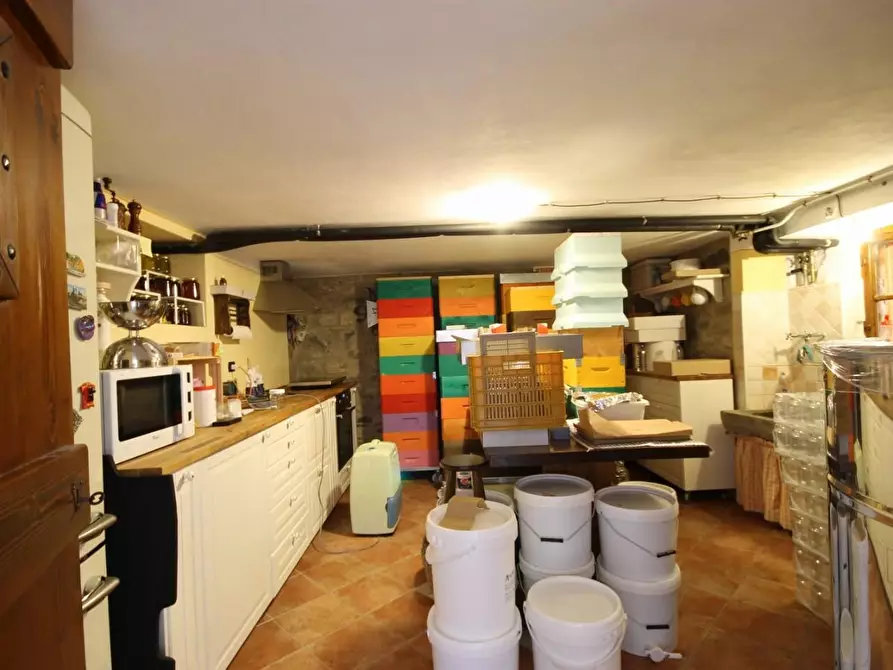 Immagine 22 di Villa in vendita  a Lucca