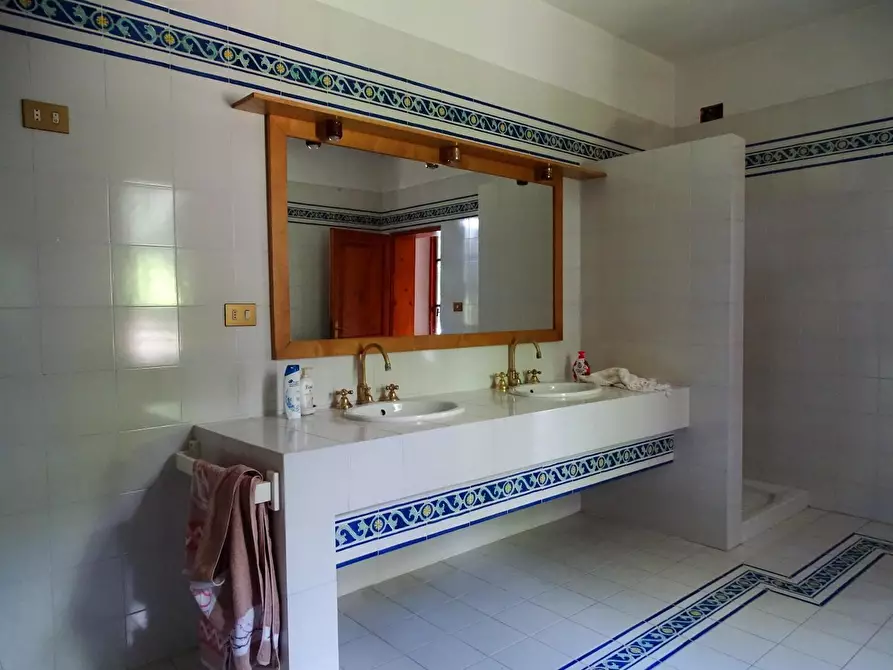 Immagine 25 di Casa colonica in vendita  a San Miniato