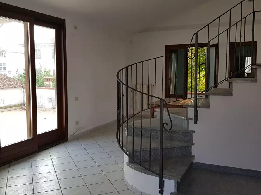 Immagine 2 di Appartamento in vendita  a San Miniato