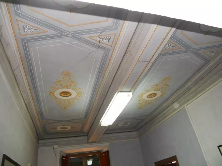 Immagine 8 di Appartamento in vendita  a Barga