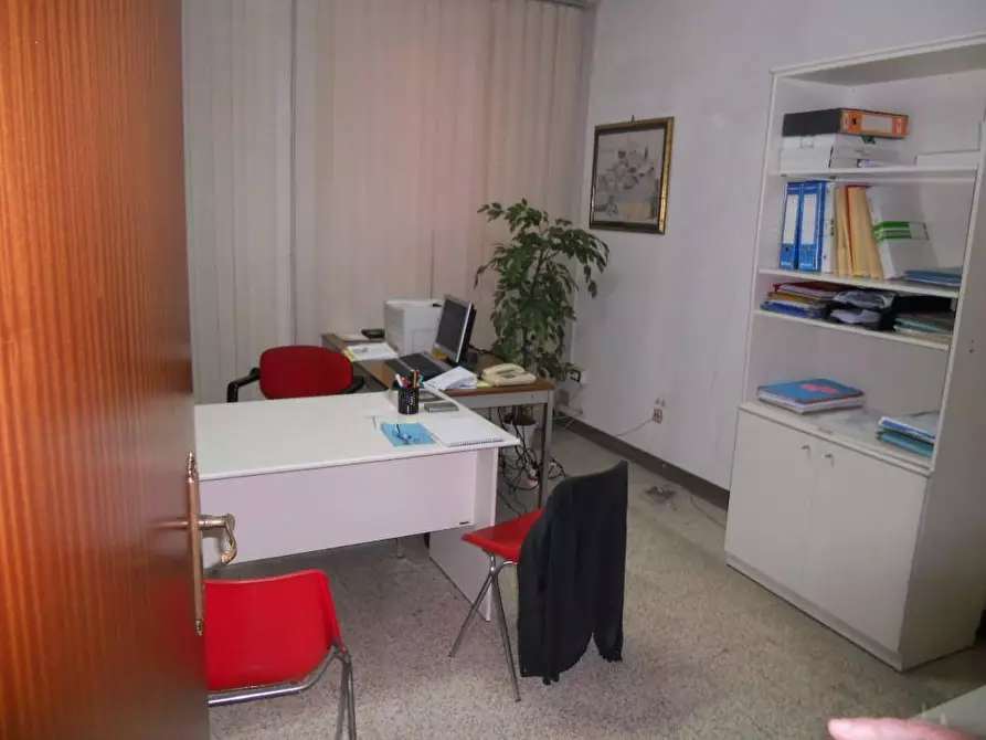 Immagine 7 di Appartamento in vendita  a Barga