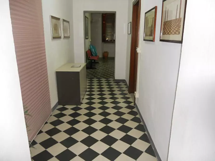 Immagine 6 di Appartamento in vendita  a Barga