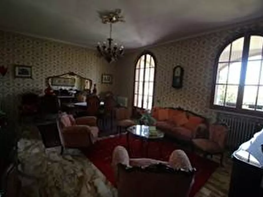 Immagine 5 di Villa in vendita  a Murlo