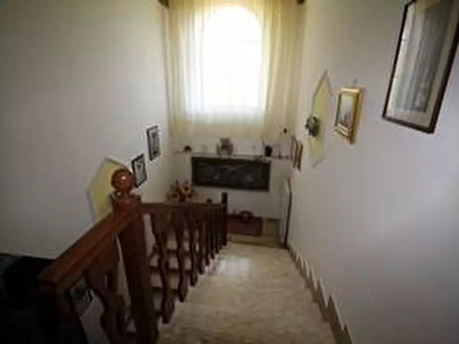 Immagine 10 di Villa in vendita  a Murlo