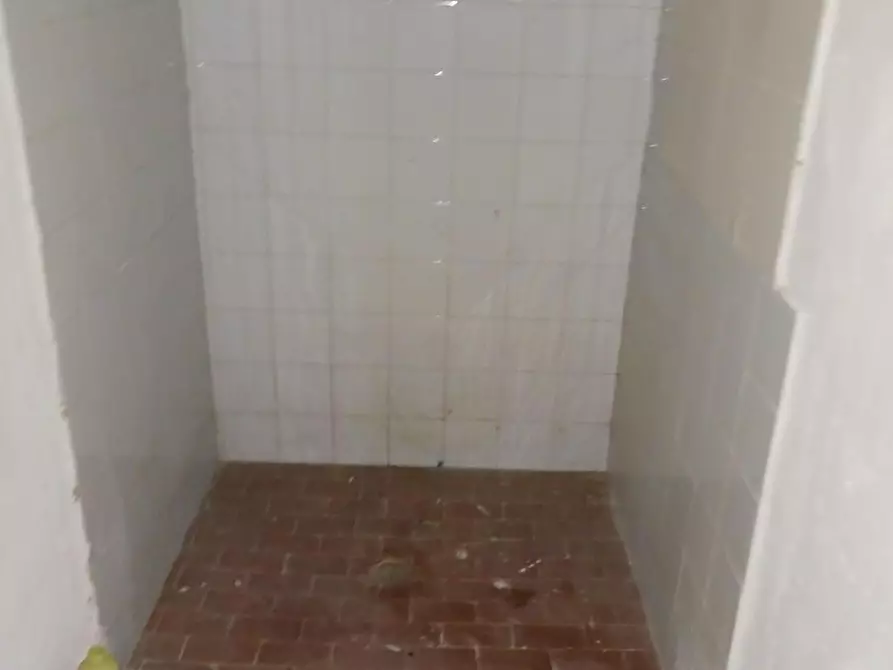 Immagine 11 di Laboratorio in affitto  a Santa Croce Sull'arno