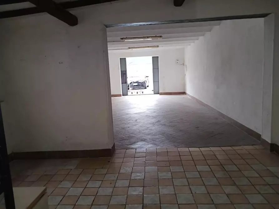 Immagine 3 di Laboratorio in affitto  a Santa Croce Sull'arno