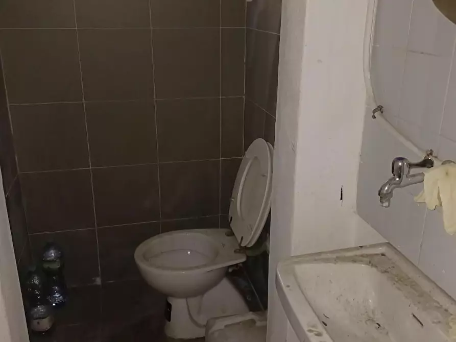 Immagine 8 di Laboratorio in affitto  a Santa Croce Sull'arno