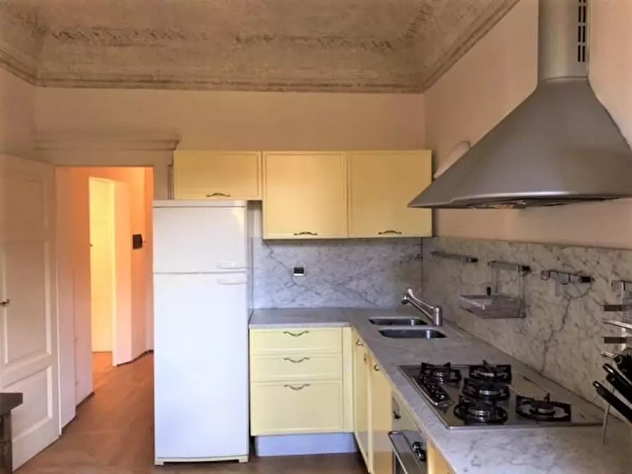 Immagine 8 di Appartamento in affitto  a Pisa