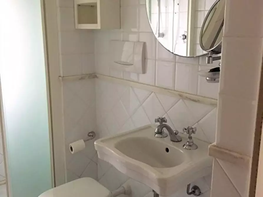 Immagine 13 di Appartamento in affitto  a Pisa