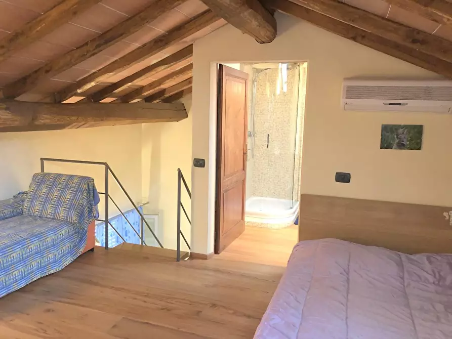 Immagine 20 di Casa bifamiliare in vendita  a Siena