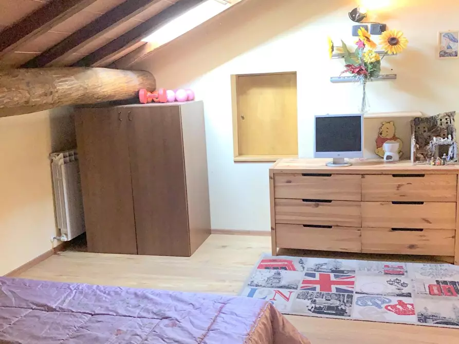 Immagine 17 di Casa bifamiliare in vendita  a Siena