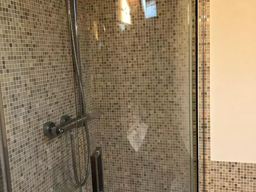 Immagine 16 di Casa bifamiliare in vendita  a Siena