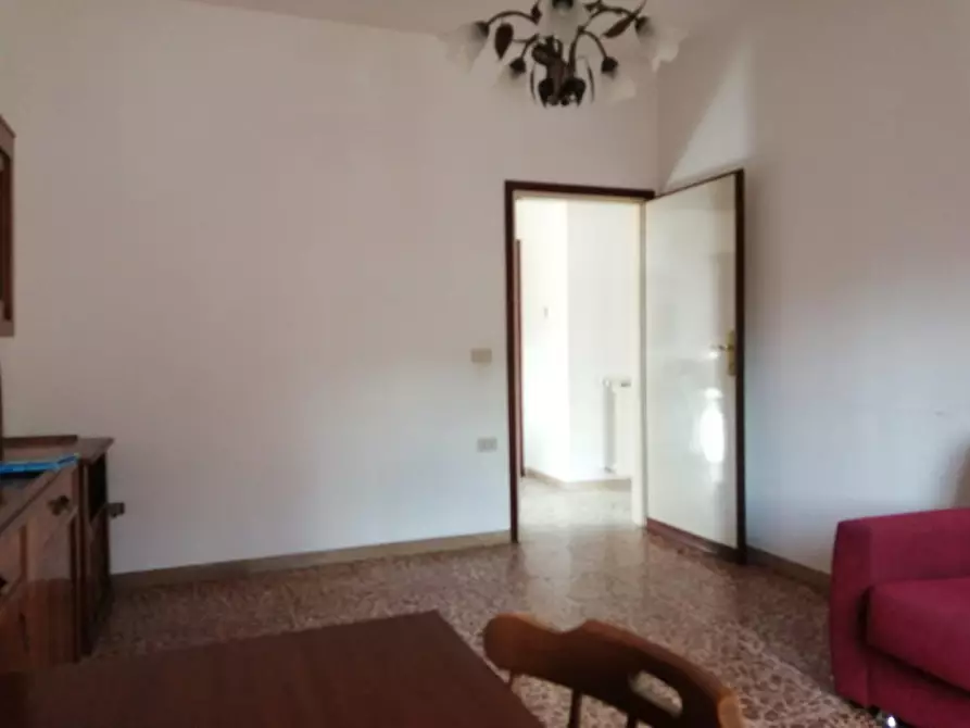 Immagine 3 di Appartamento in affitto  a Cascina