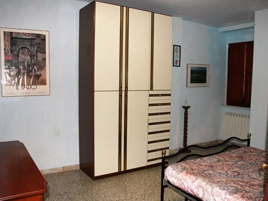 Immagine 27 di Azienda agricola in vendita  a Poggibonsi