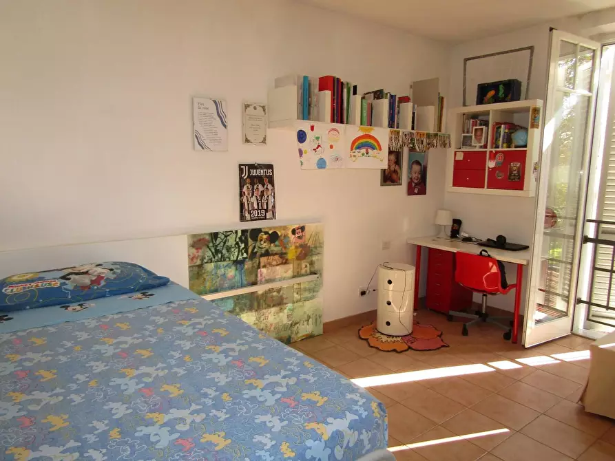 Immagine 11 di Appartamento in vendita  a Carrara