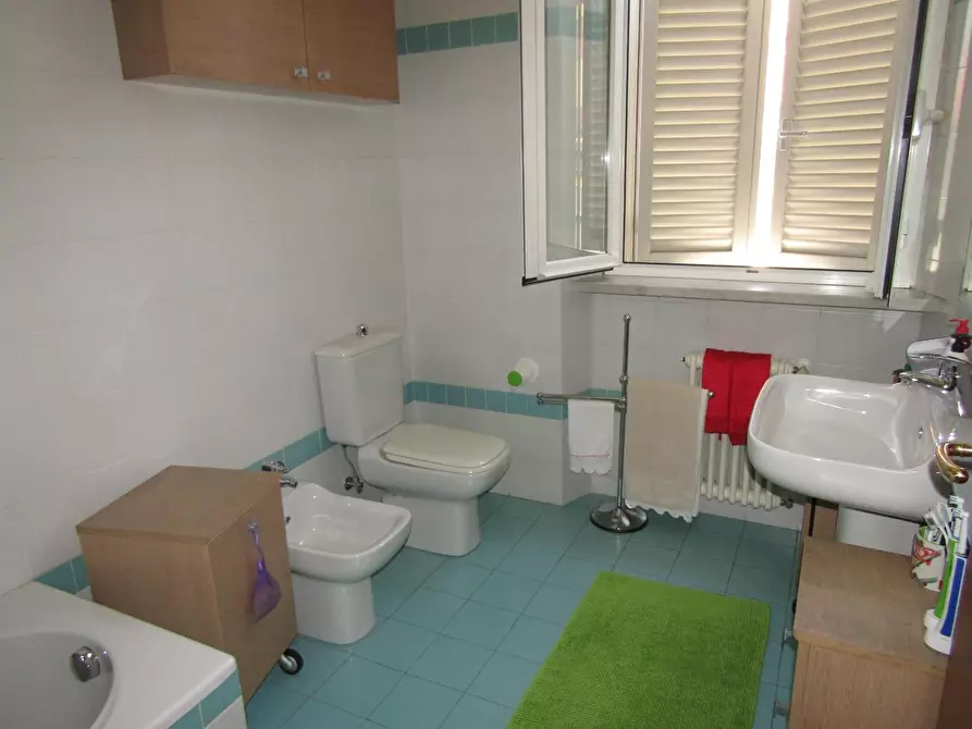 Immagine 14 di Appartamento in vendita  a Carrara