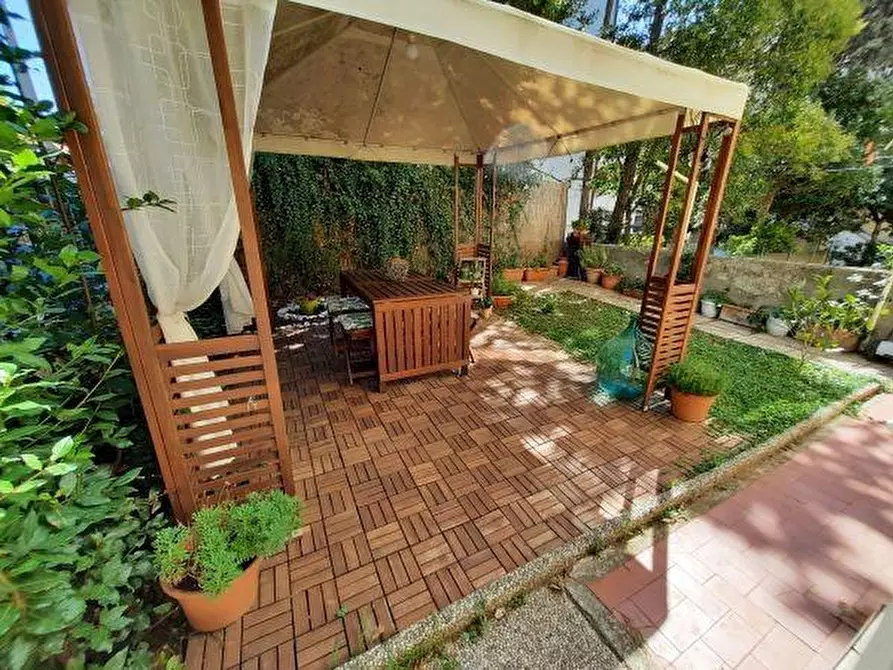 Immagine 16 di Appartamento in vendita  a Rosignano Marittimo