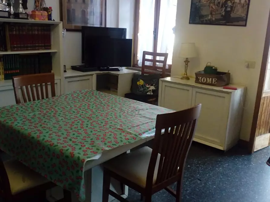 Immagine 4 di Appartamento in vendita  a Massa