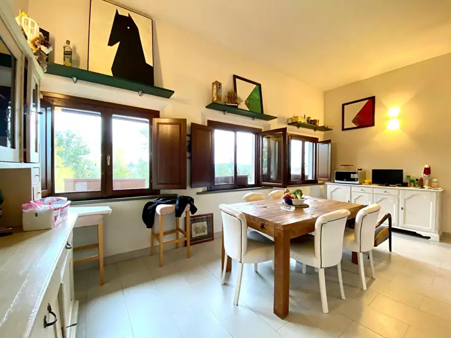 Immagine 11 di Appartamento in vendita  a Pontedera