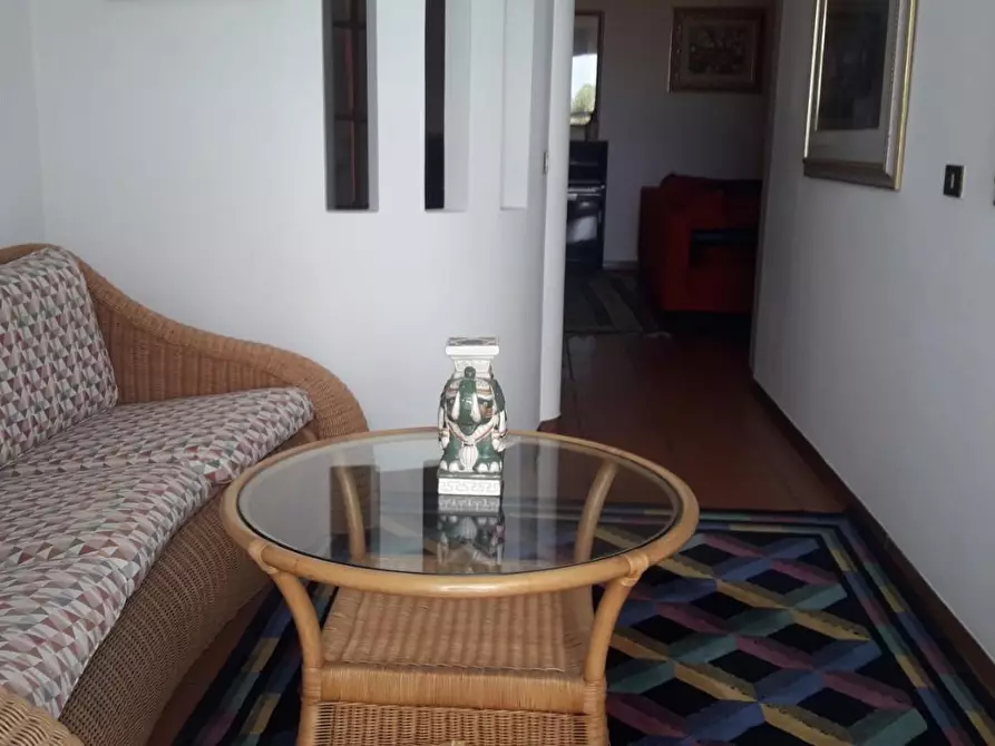 Immagine 25 di Villa in vendita  a Massa