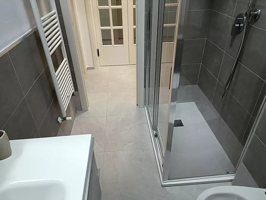 Immagine 75 di Villa in vendita  a Massa